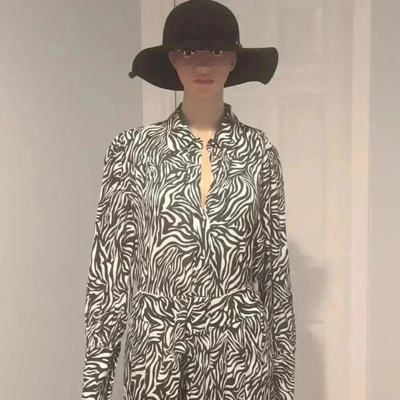 Zara zebra print maxi dress - Picture 4 of 15